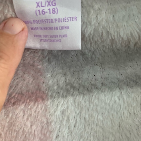 Secret Treasures Plaid Belted Robe - Pink and Gray Sz XL - Picture 2 of 3